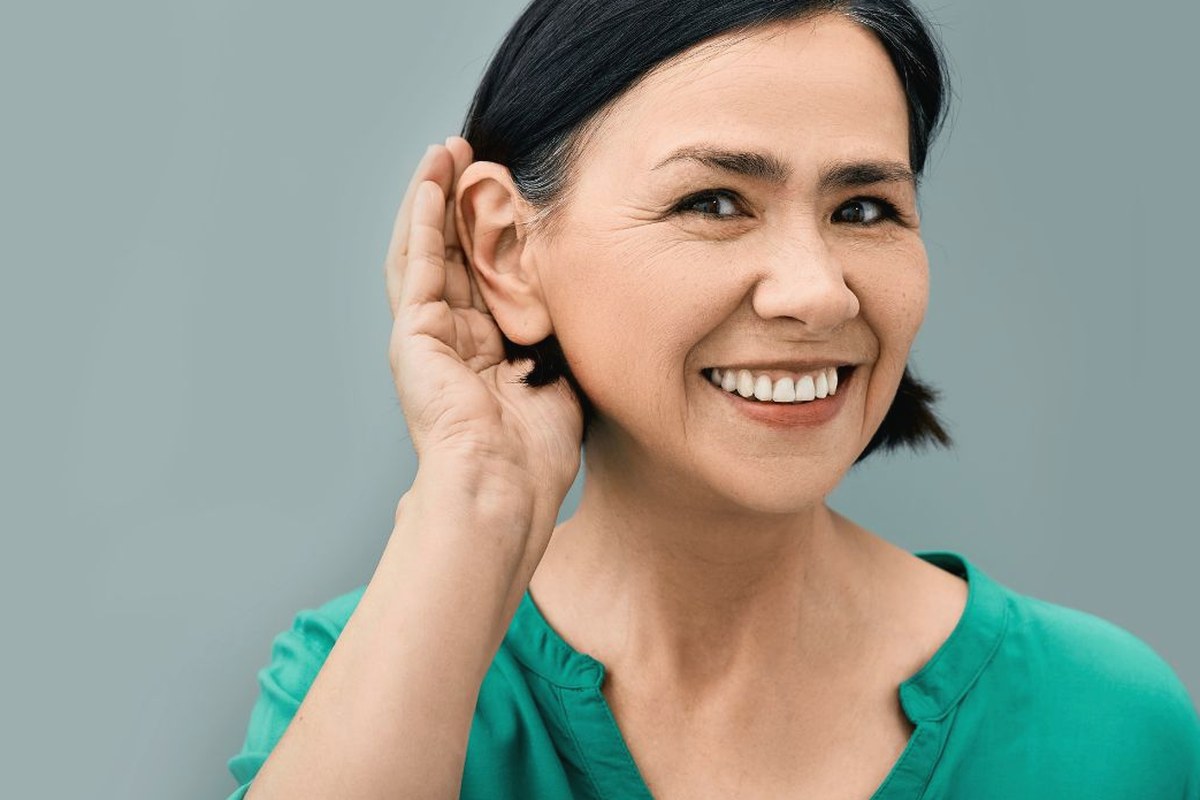 Ear health illustration for Ear Pain With Hearing Changes