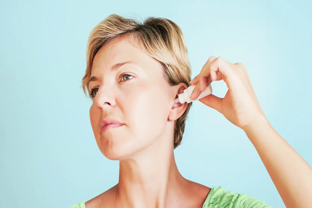 Ear health illustration for Ear Pain With Hearing Changes