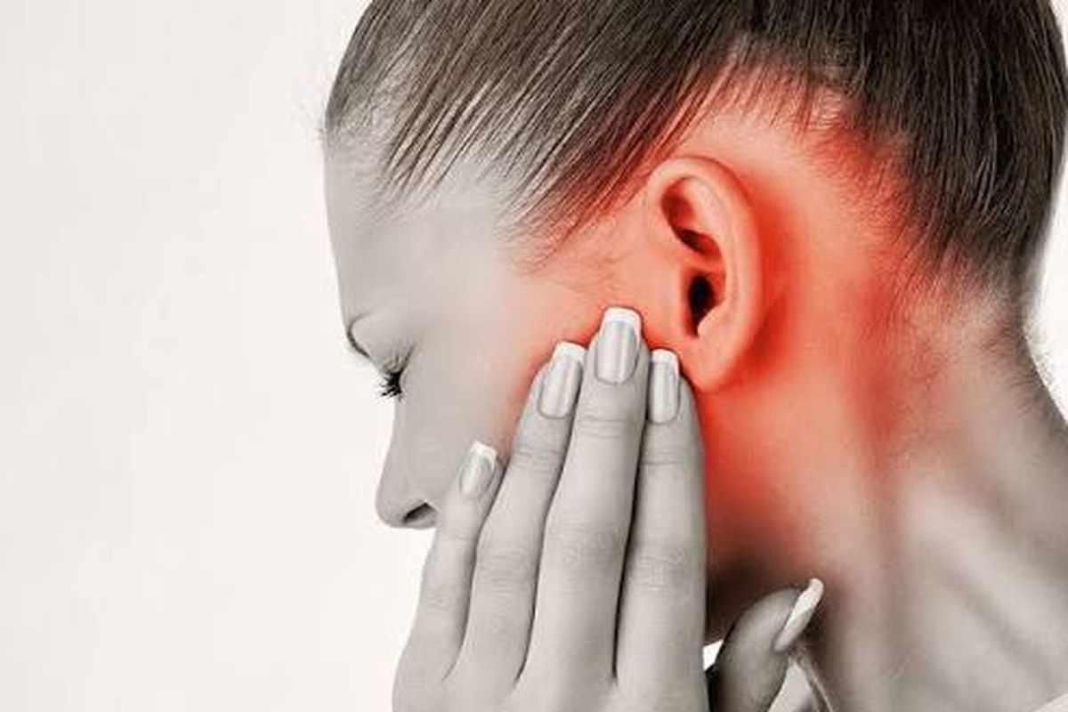 Ear health illustration for Ear Pain After a Shower