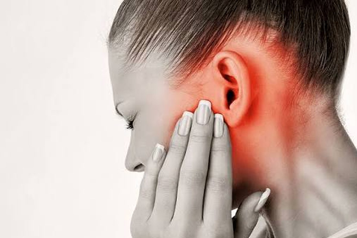 Ear health illustration for Ear Pressure on One Side