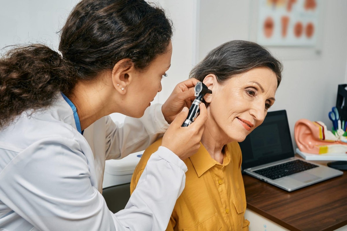 Ear health illustration for Ear Pressure After a Flight