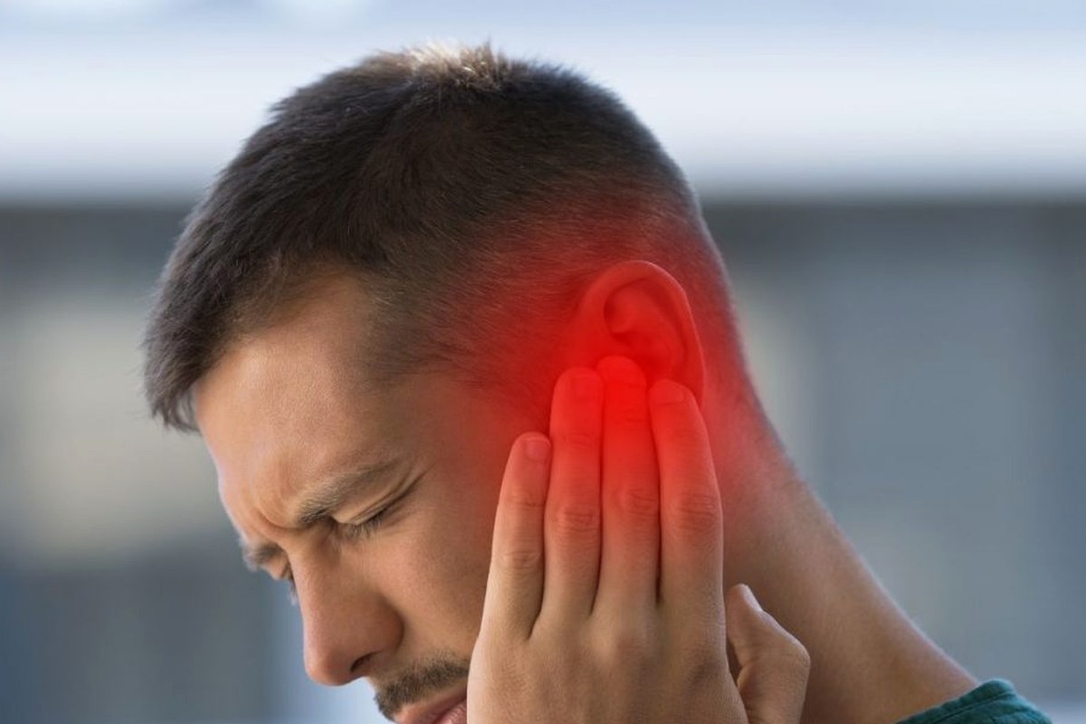 Ear health illustration for Ear Pressure After a Flight