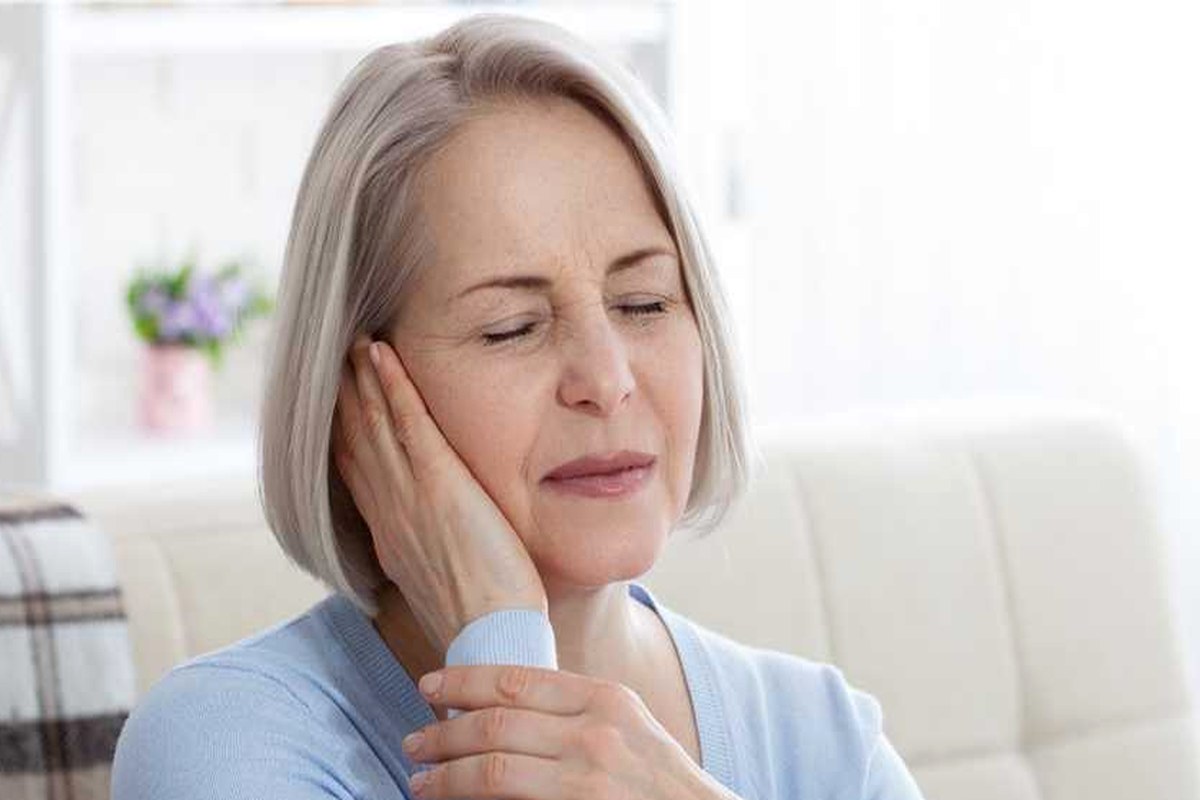 Ear health illustration for Swimmer’s Ear Prevention