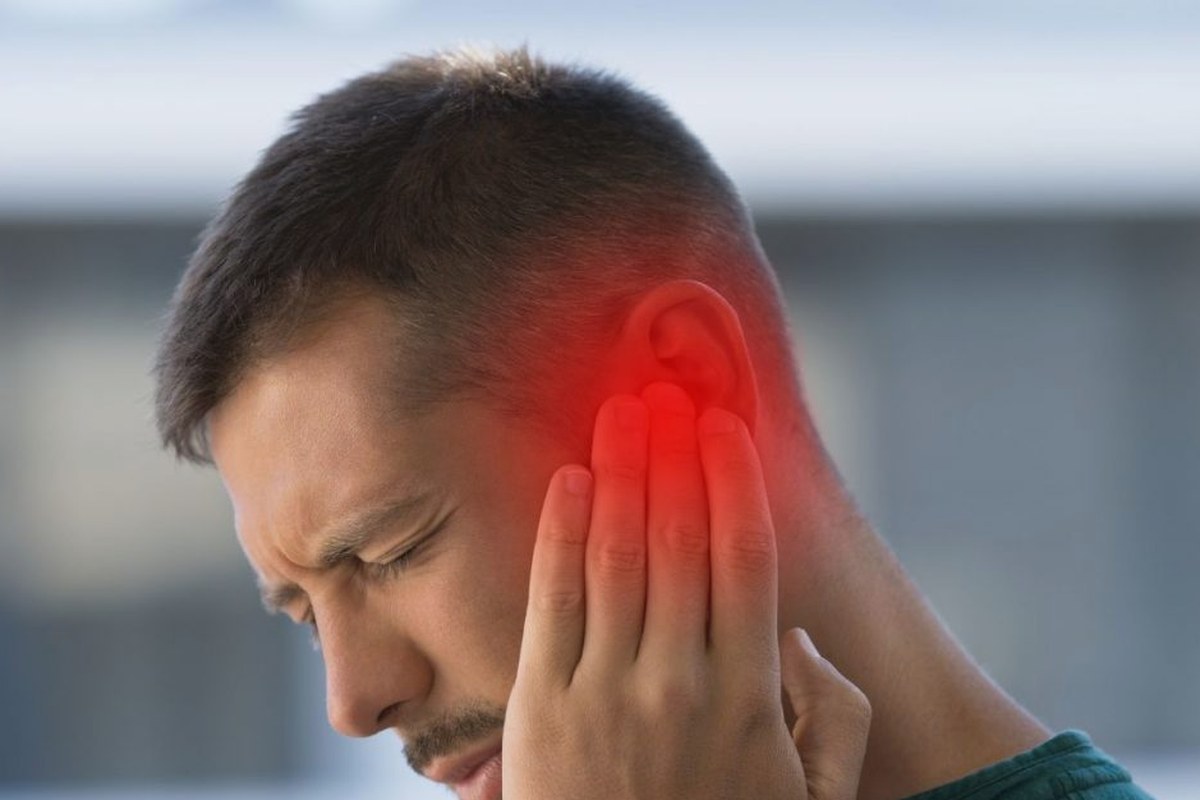 Ear health illustration for Swimmer’s Ear Prevention