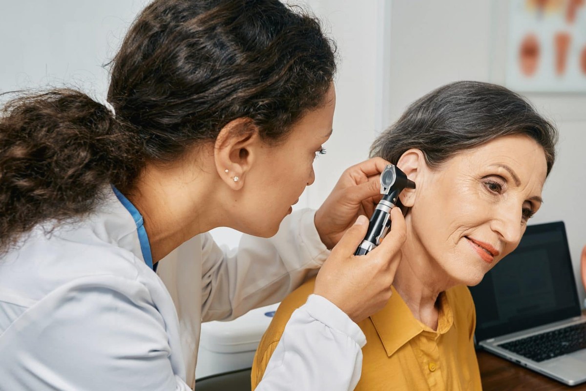 Ear health illustration for Eustachian Tube Pressure
